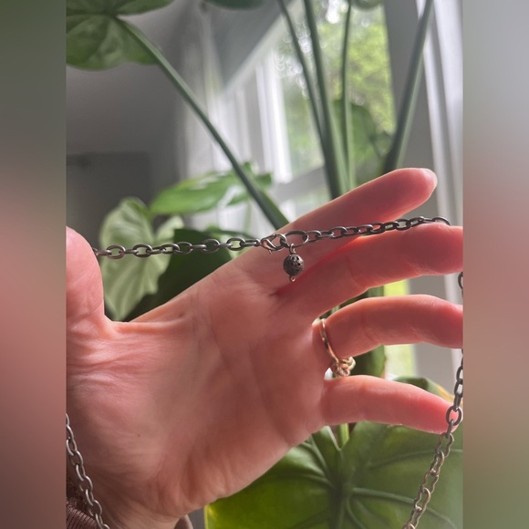 Asymmetrical Bird Gemstone Necklace - Picture 3 of 3